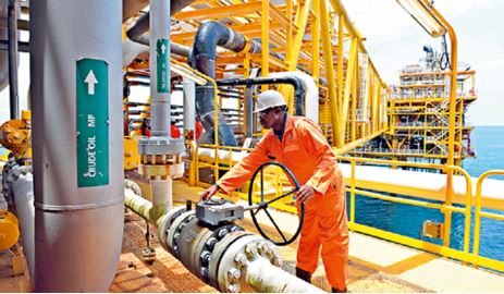 Chevron, ExxonMobil Snub on Nigeria in 2024 Spending Plan